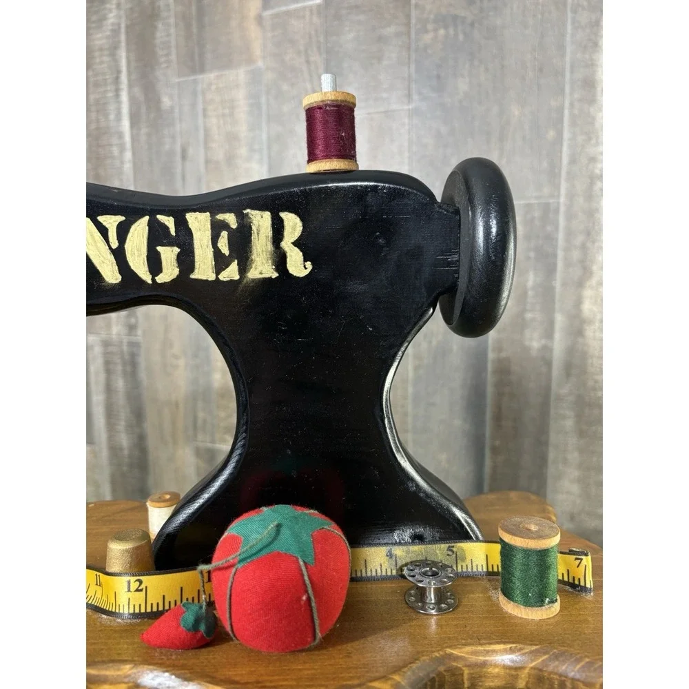Vintage Wooden Singer Sewing Machine Display Table‎ Sewing Decor
